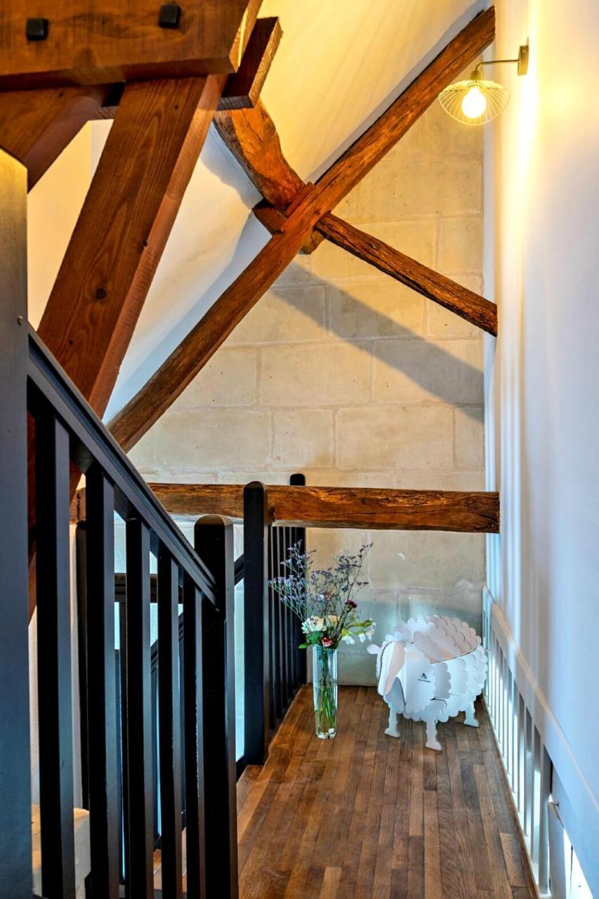 Domaine De La Limetiere Hotel Neuvy-le-Roi Ngoại thất bức ảnh