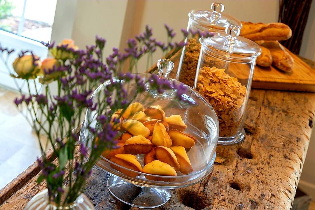 Domaine De La Limetiere Hotel Neuvy-le-Roi Ngoại thất bức ảnh