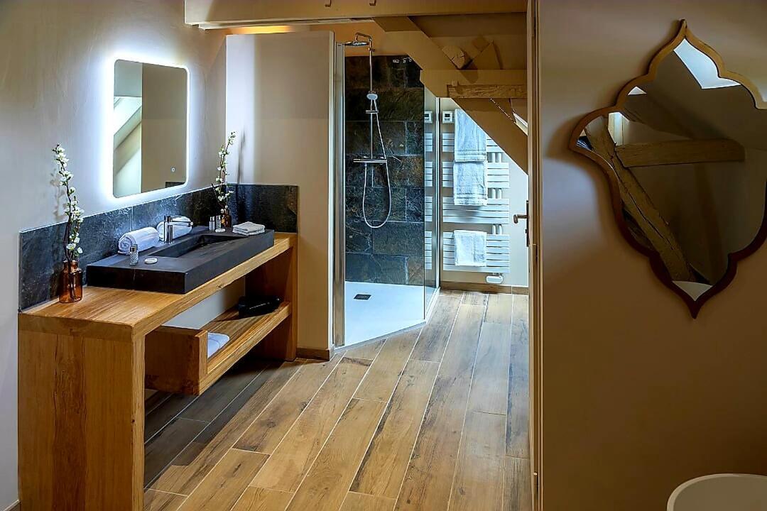Domaine De La Limetiere Hotel Neuvy-le-Roi Ngoại thất bức ảnh